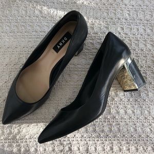 DKNY Elie Mid Pump Black Leather 7.5